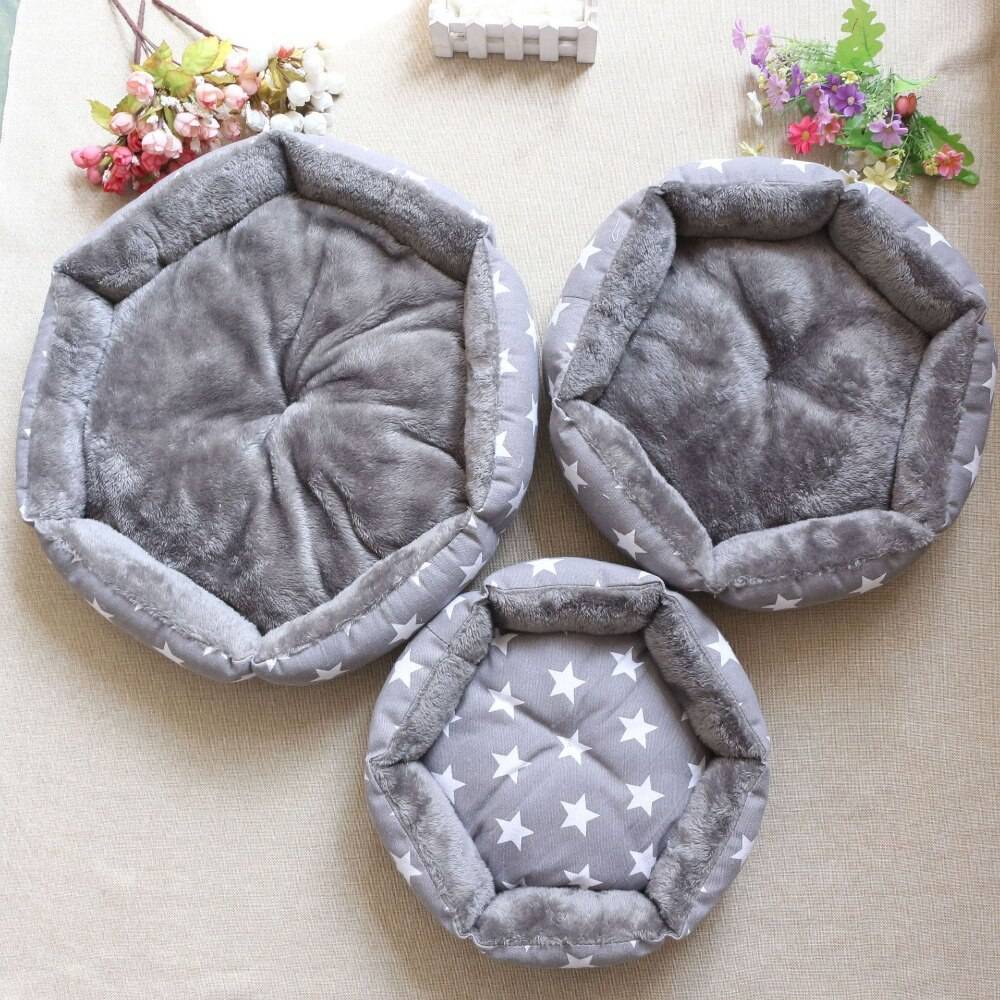 Soft Round Shaped Multilayered Sleeping Bed for Pets