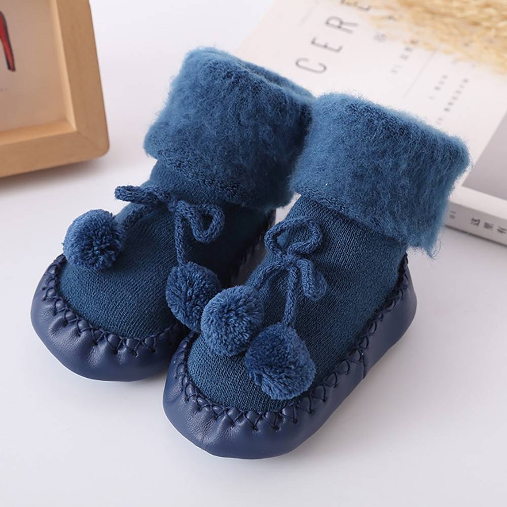 Baby's Pom Pom Winter Home Socks Baby's Pom Pom Winter Home Socks