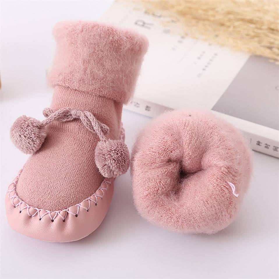Baby's Pom Pom Winter Home Socks Baby's Pom Pom Winter Home Socks